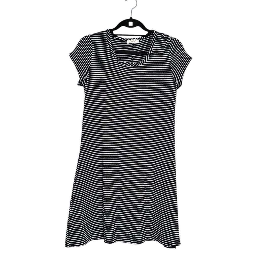 Olivia Rae Black and White Stripe Casual Minimalist T-Shirt Dress Size Medium